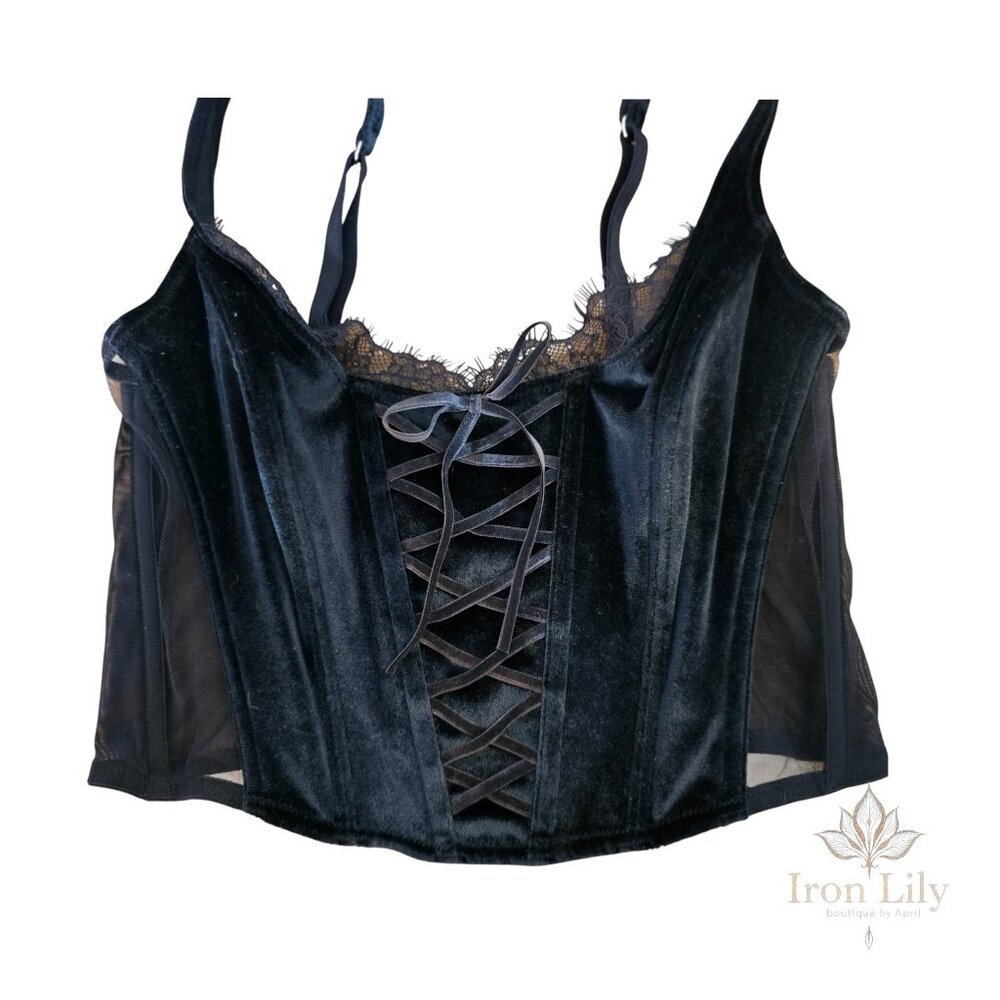 Victoria’s Secret Black Velvet Lace-Up Corset Bra | Excellent Condition - Picture 2 of 6